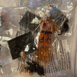 8 Anime Themed Mini‎ Action Figures